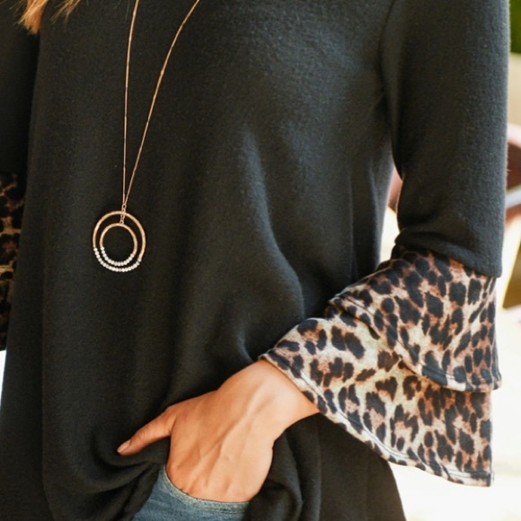 Flutter Sleeve Tunic Top - Picture 11 of 11